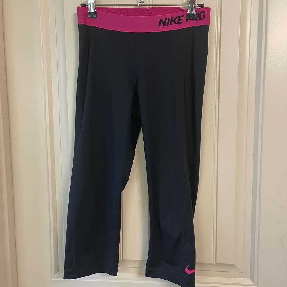 Nike women’s dri fit half tight